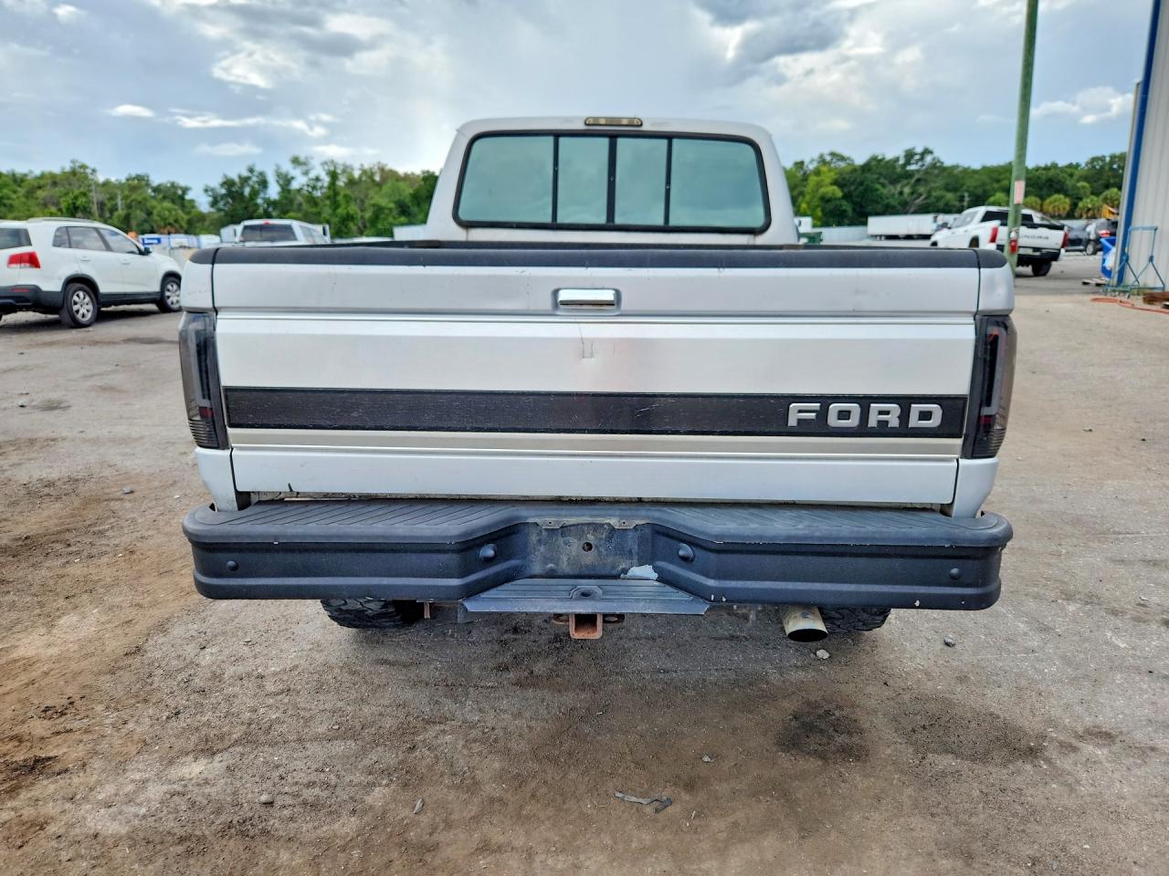 1996 Ford F150 Silver vin: 1FTEX14N5TKA09699