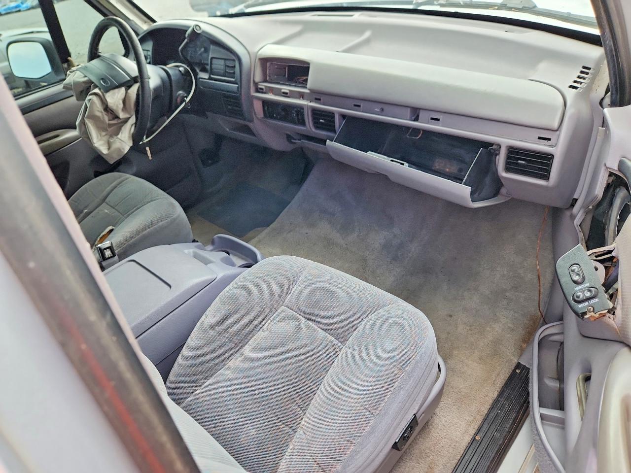 1996 Ford F150 Silver vin: 1FTEX14N5TKA09699