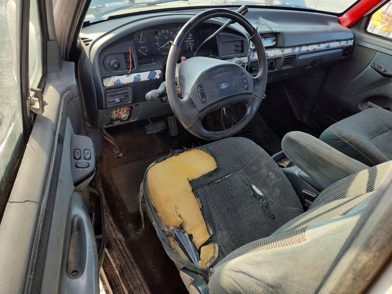 1993 Ford F150 Silver vin: 1FTEX14N7PKB28537