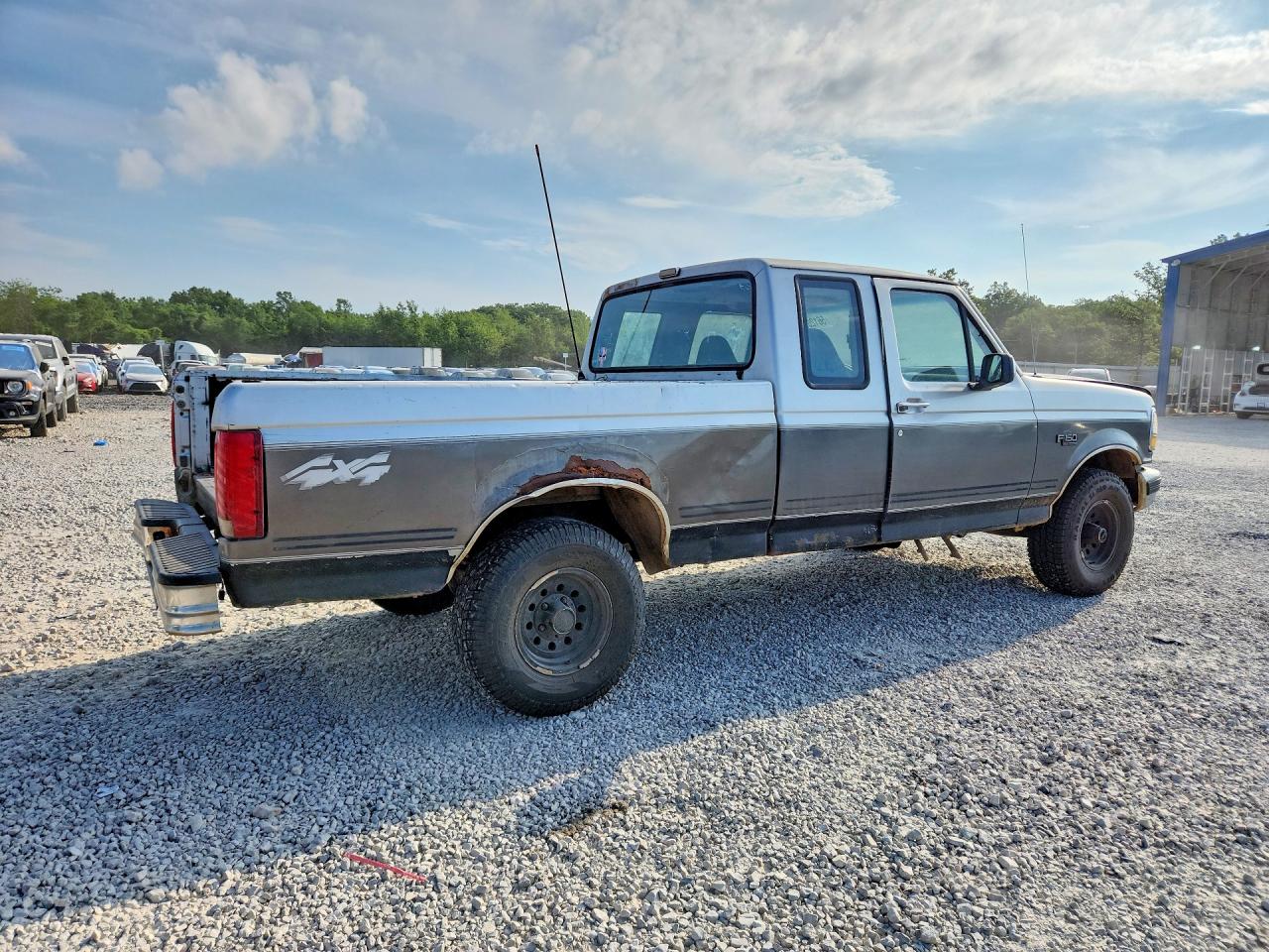 1993 Ford F150 Silver vin: 1FTEX14N7PKB28537