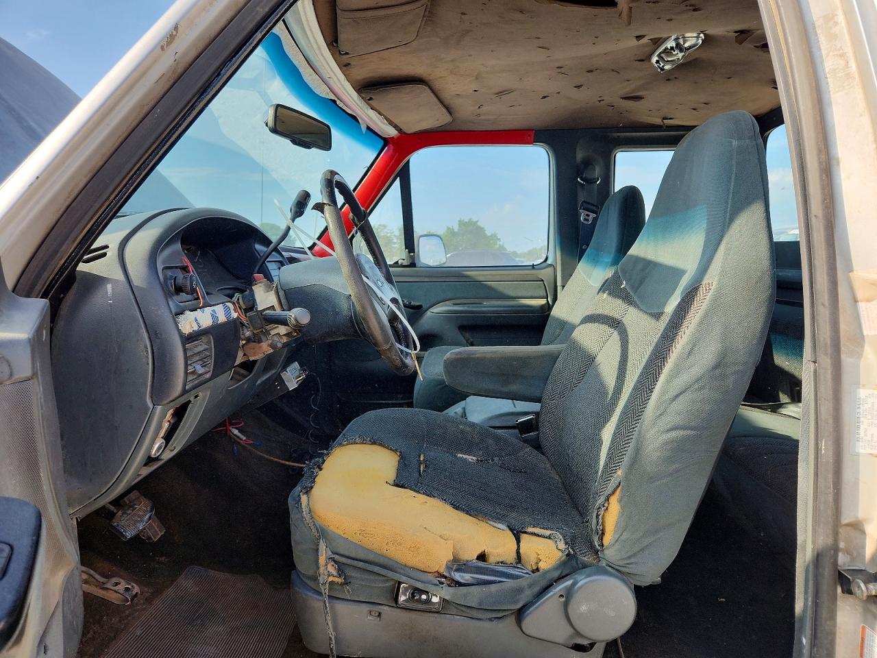 1993 Ford F150 Silver vin: 1FTEX14N7PKB28537