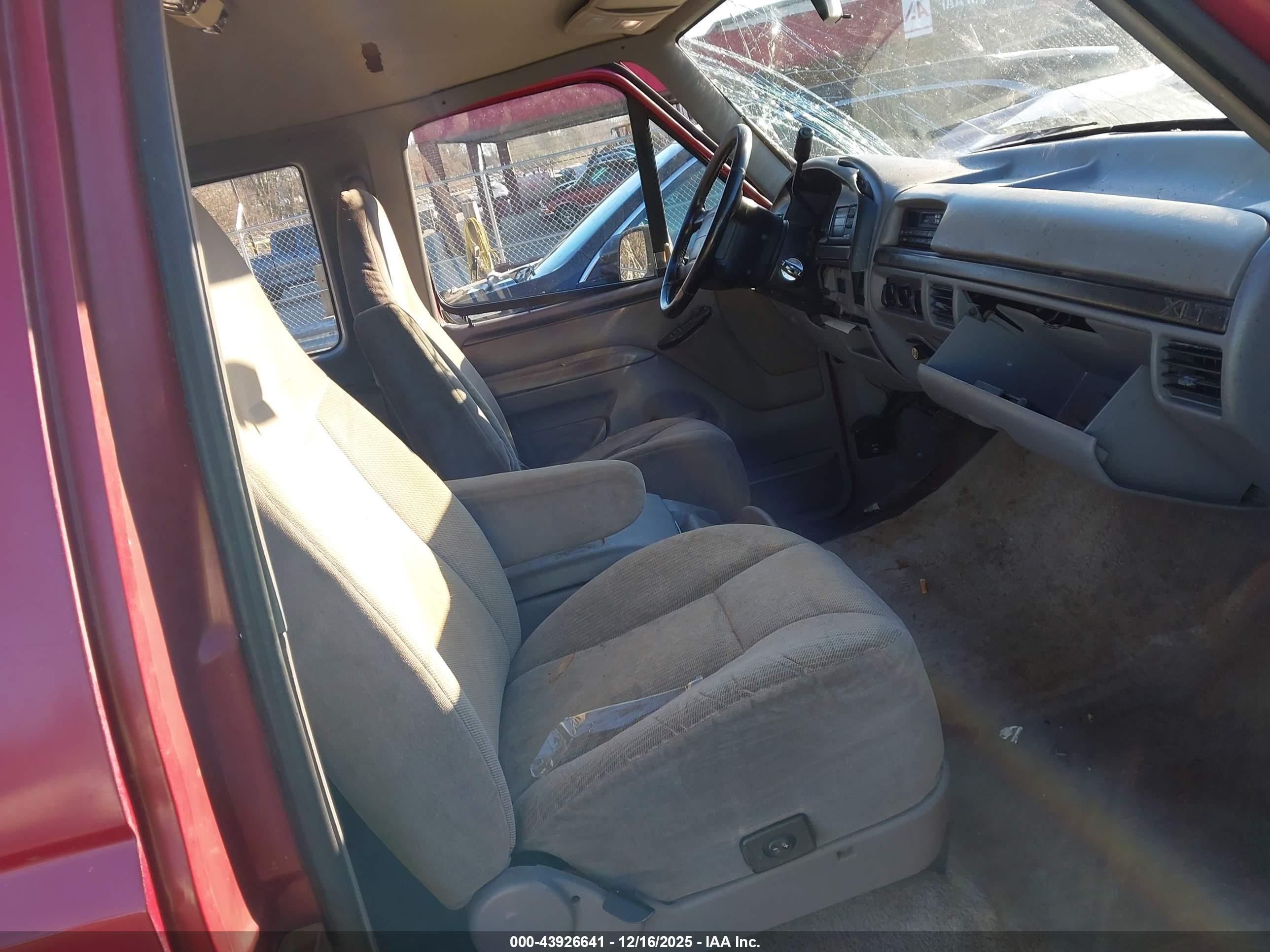 1994 Ford F150   Red vin: 1FTEX14NXRKA41136