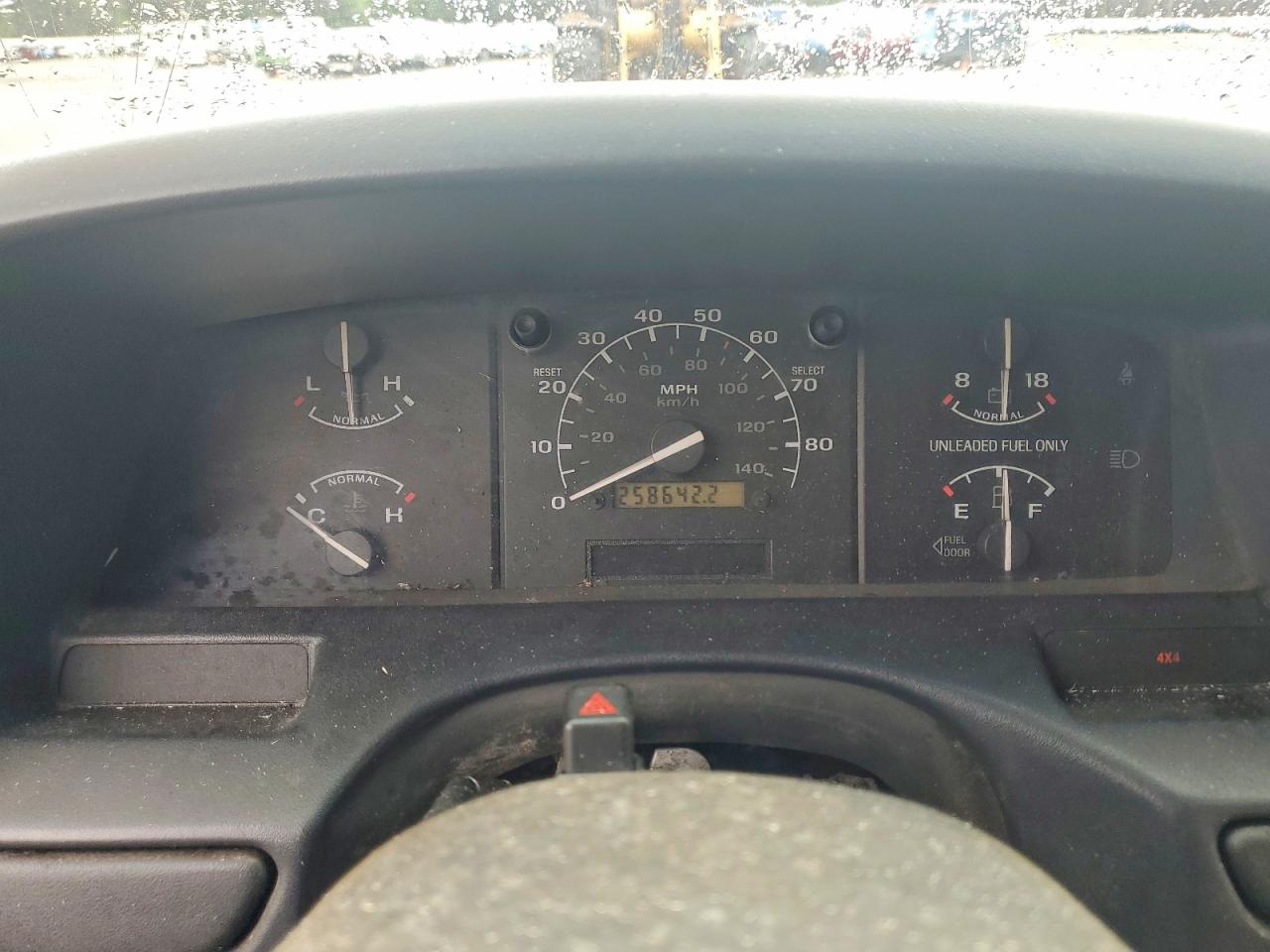 1992 Ford F150 Red vin: 1FTEX14Y7NKB45409