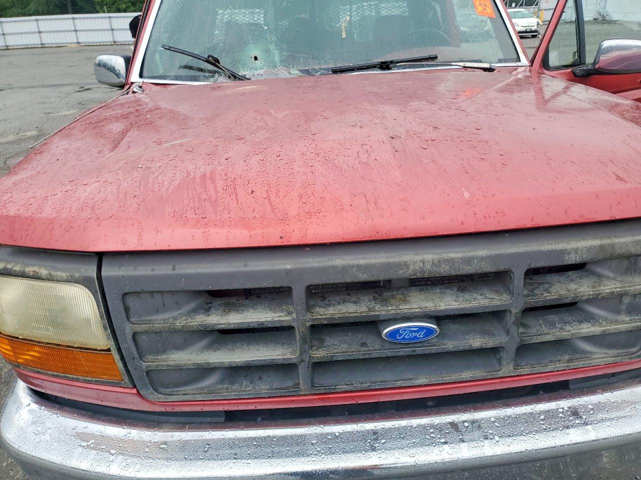 1992 Ford F150 Red vin: 1FTEX14Y7NKB45409