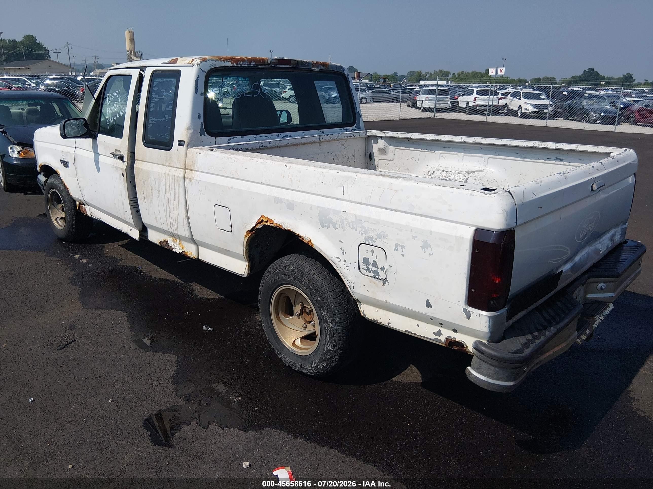 1996 Ford F150   White vin: 1FTEX15H4TKA05250
