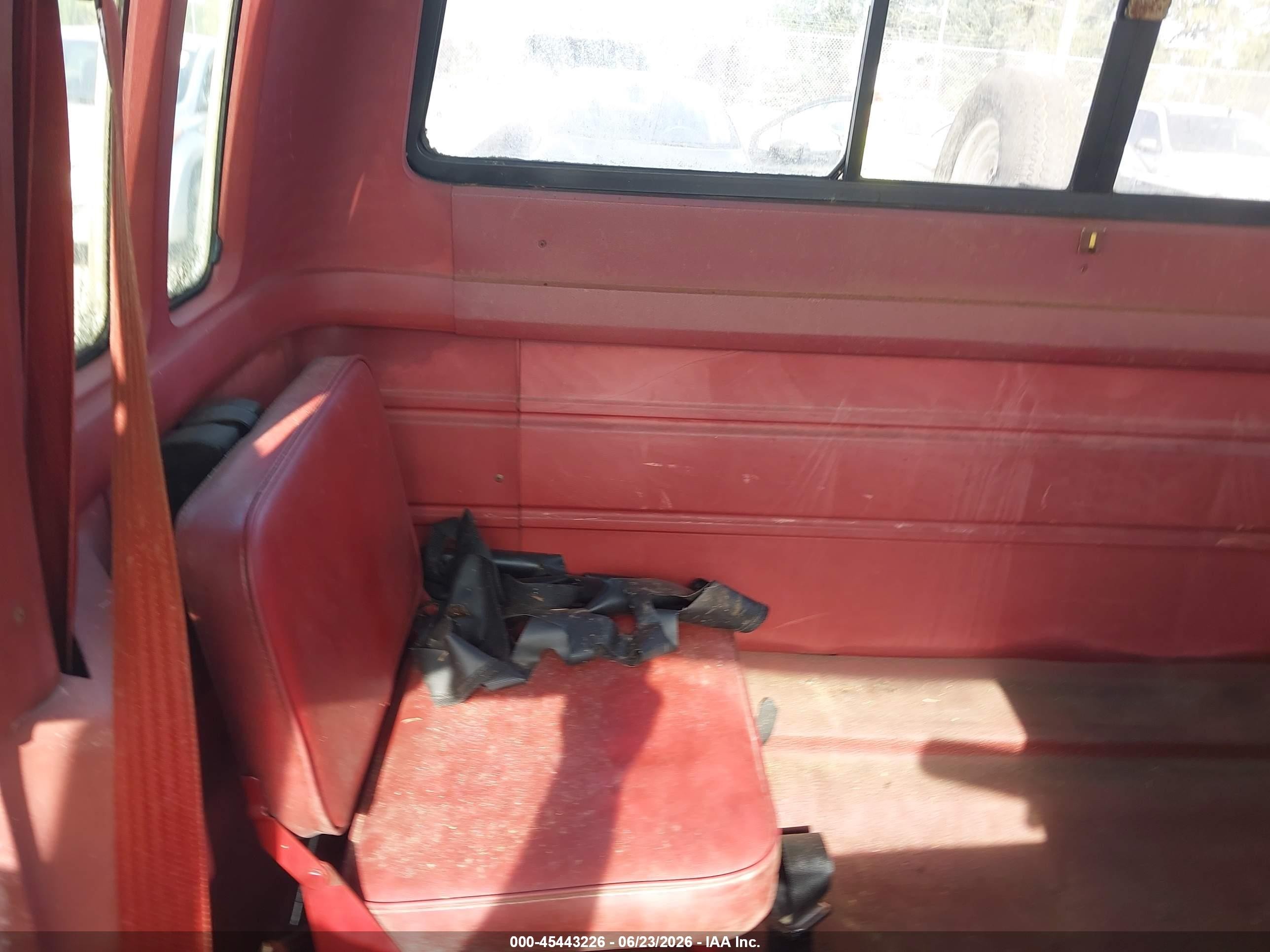1985 Ford F150   Серебряный vin: 1FTEX15HXFKA81835