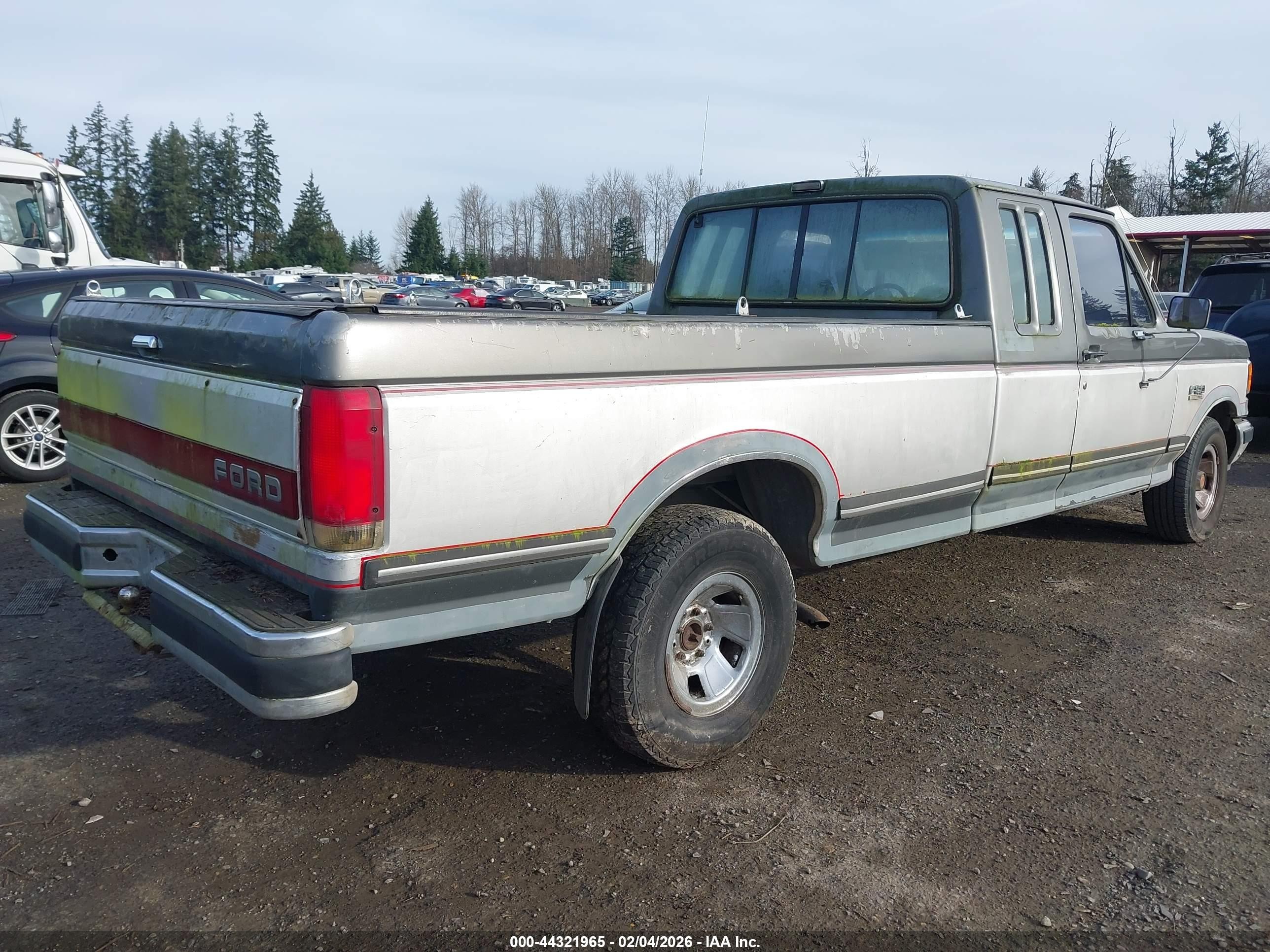 1989 Ford F150   Gray vin: 1FTEX15N0KKB24045