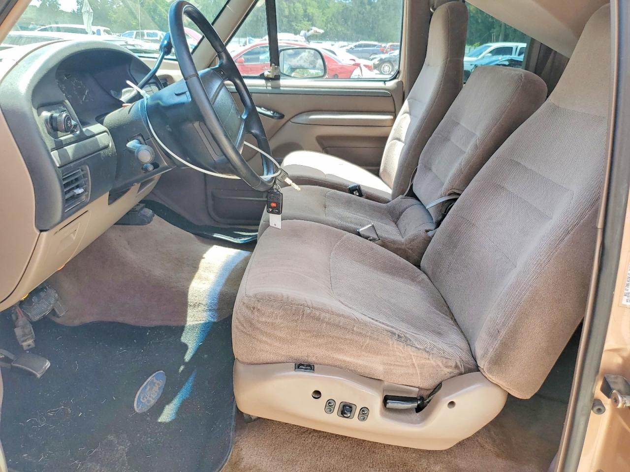 1994 Ford F150 Gold vin: 1FTEX15N0RKB23567