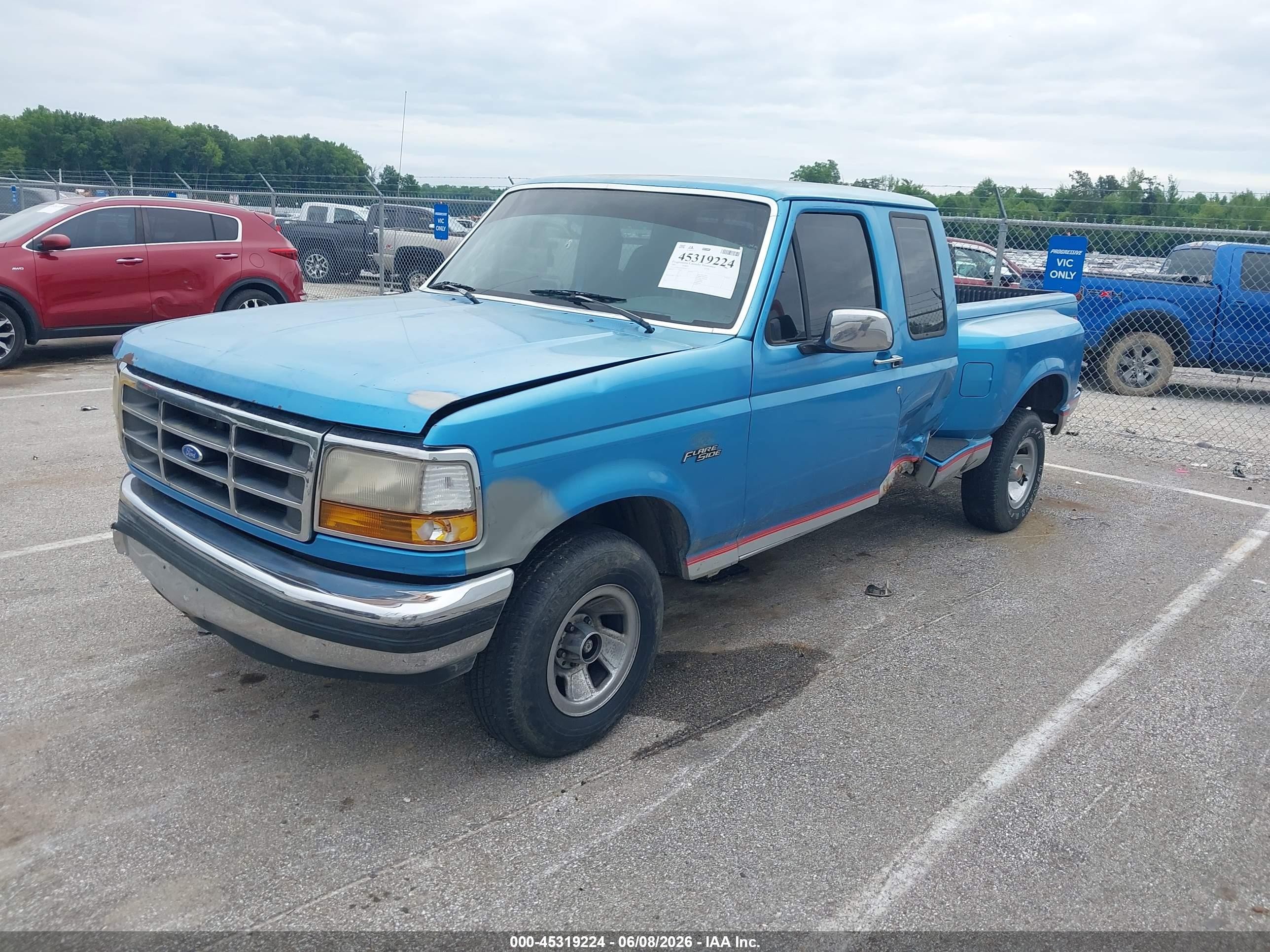 1992 Ford F150   Light Blue vin: 1FTEX15N2NKA81154