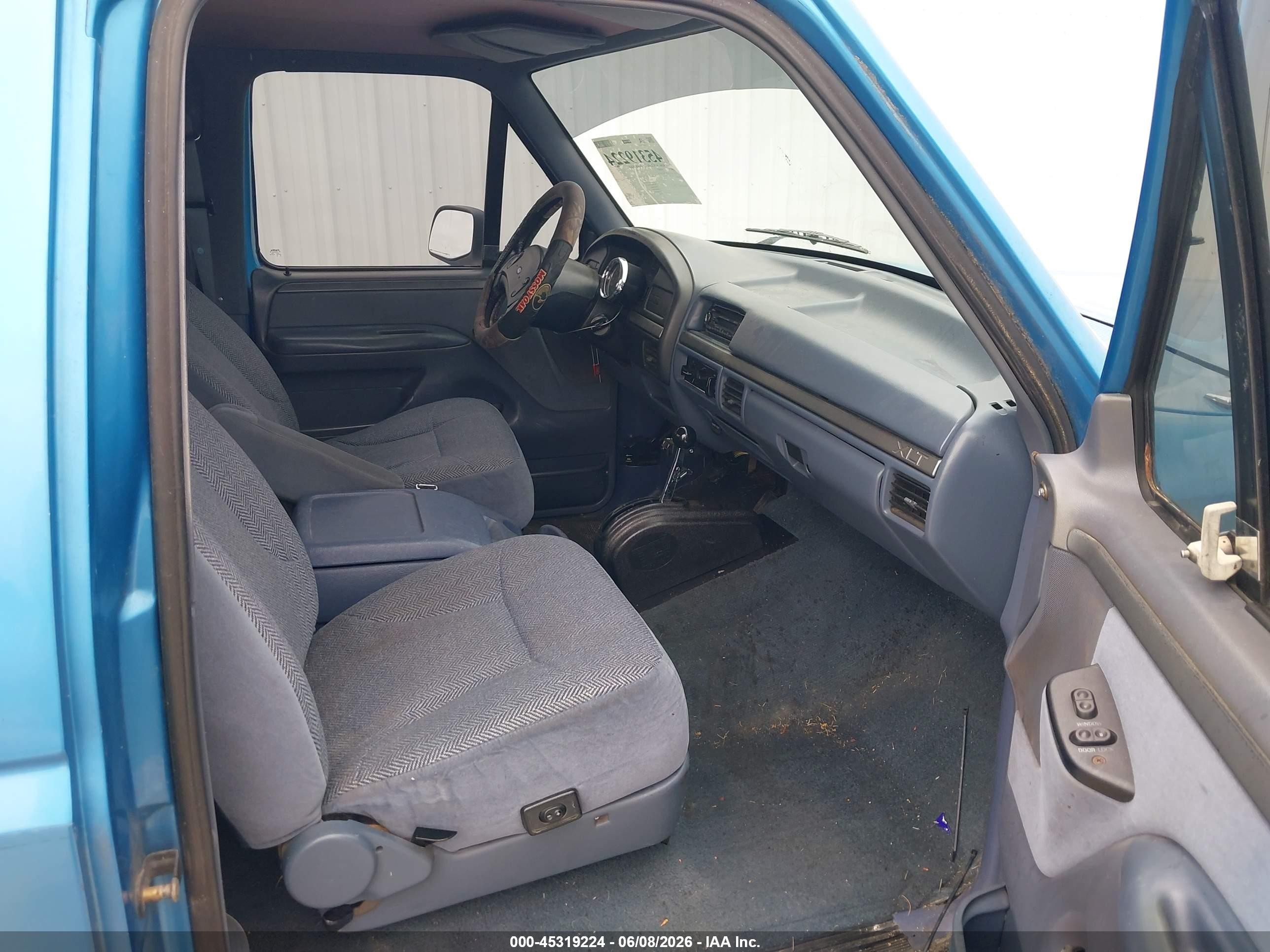 1992 Ford F150   Light Blue vin: 1FTEX15N2NKA81154