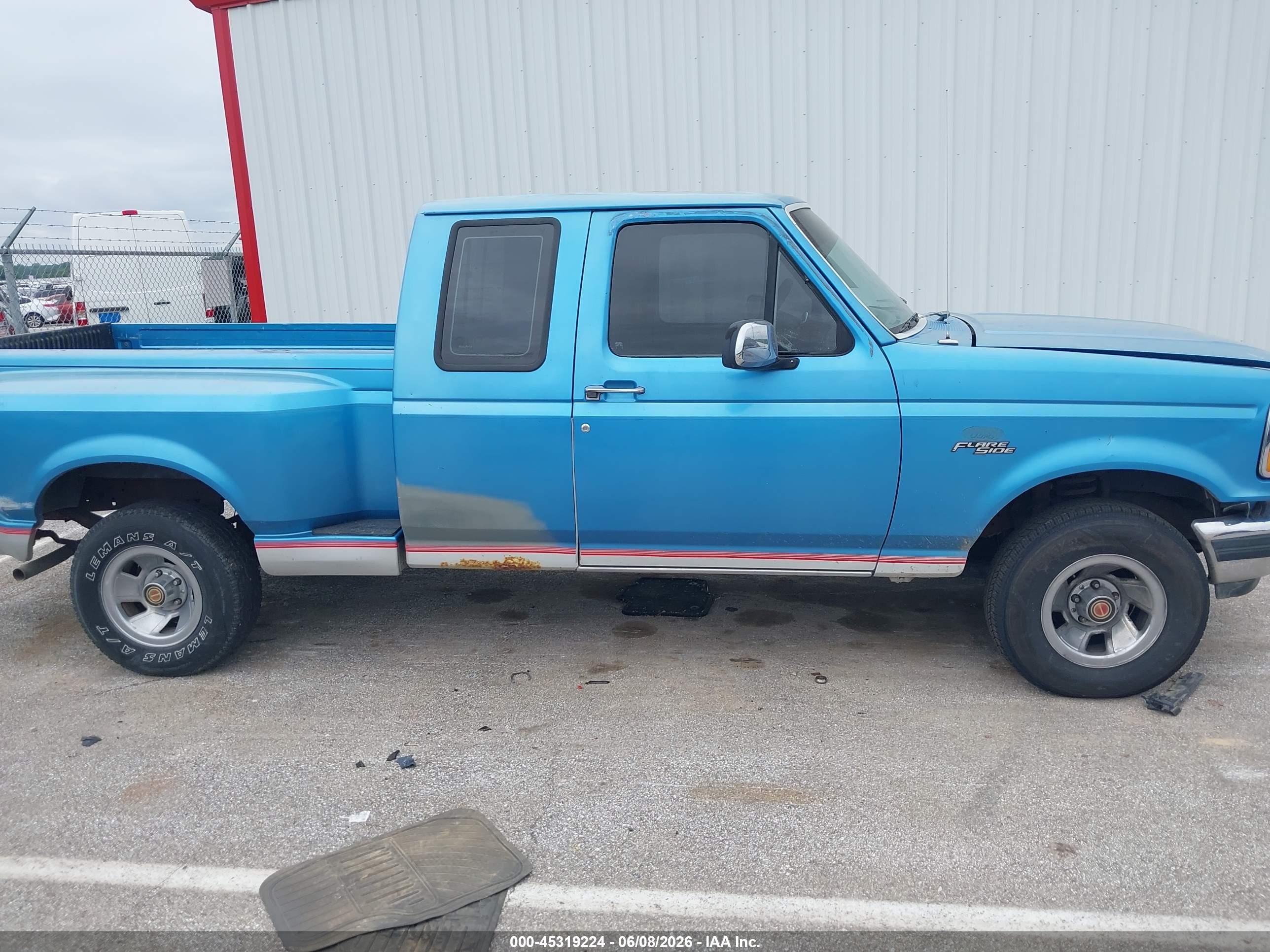1992 Ford F150   Light Blue vin: 1FTEX15N2NKA81154