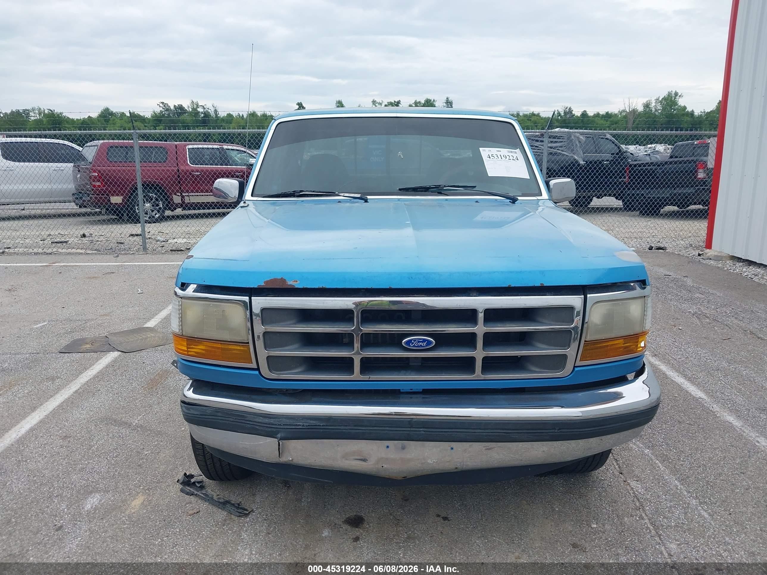 1992 Ford F150   Light Blue vin: 1FTEX15N2NKA81154