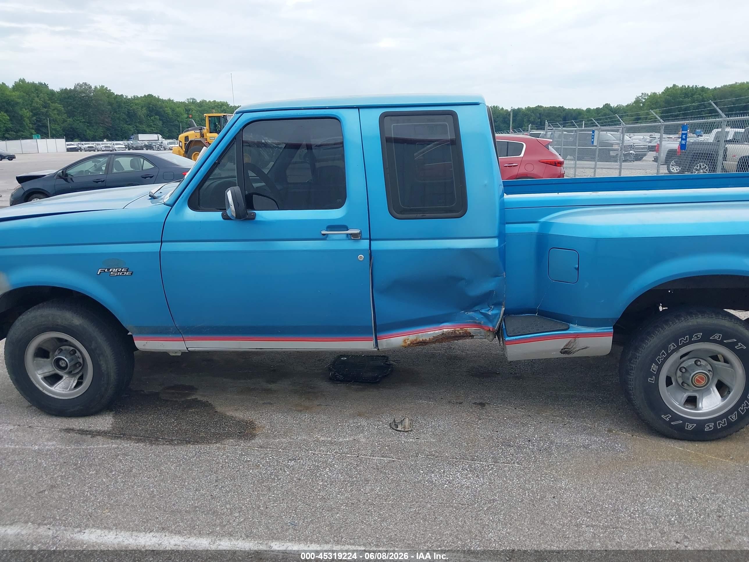 1992 Ford F150   Light Blue vin: 1FTEX15N2NKA81154