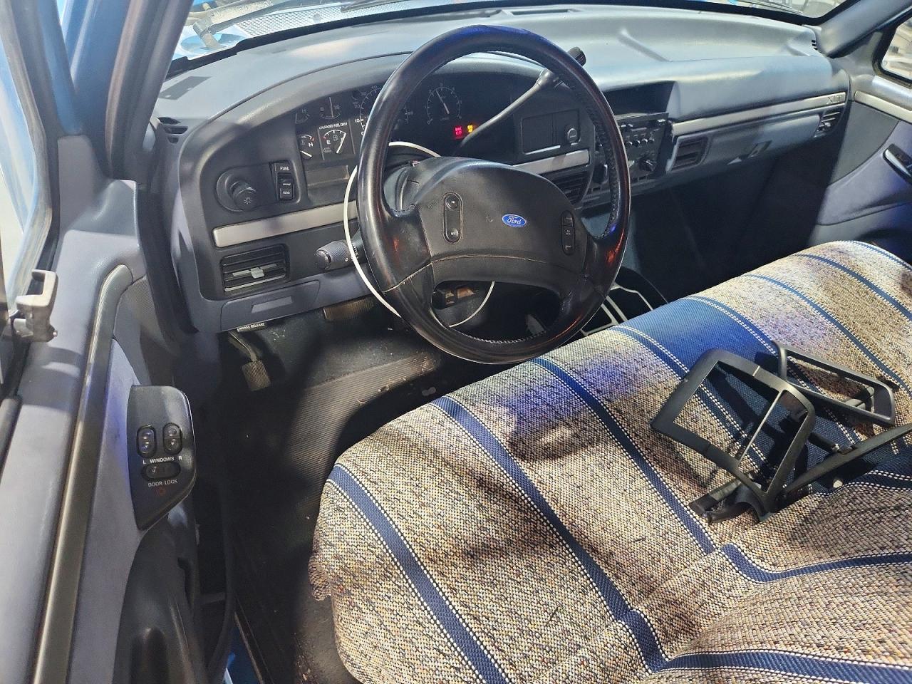1992 Ford F150 Blue vin: 1FTEX15N3NKA21528