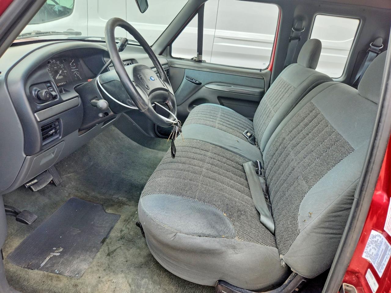 1993 Ford F150 Burgundy vin: 1FTEX15N6PKA15242