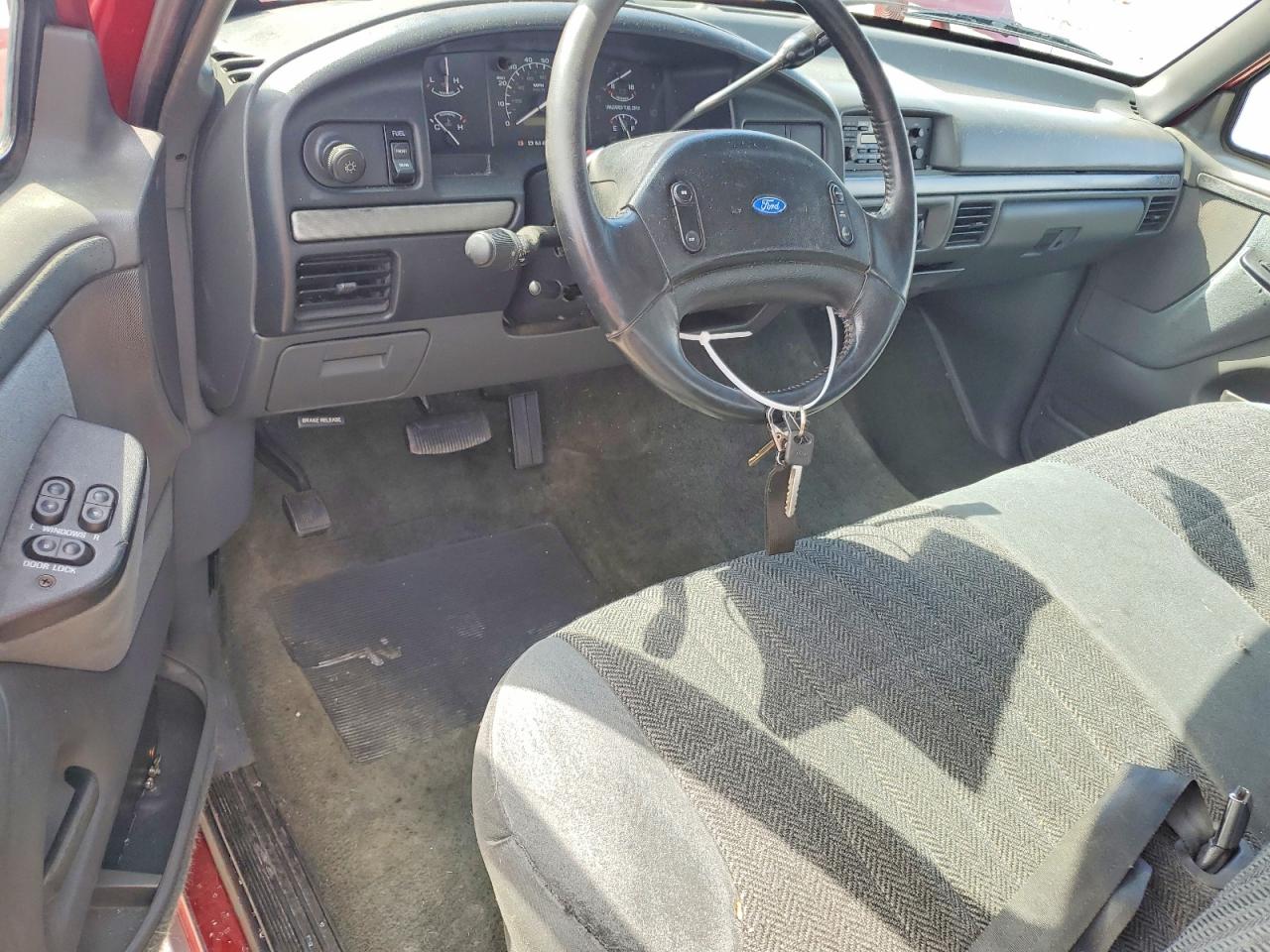 1993 Ford F150 Burgundy vin: 1FTEX15N6PKA15242