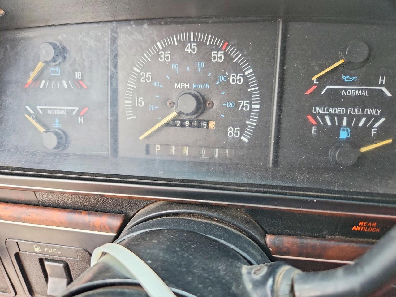 1989 Ford F150 Burgundy vin: 1FTEX15N7KKB10059