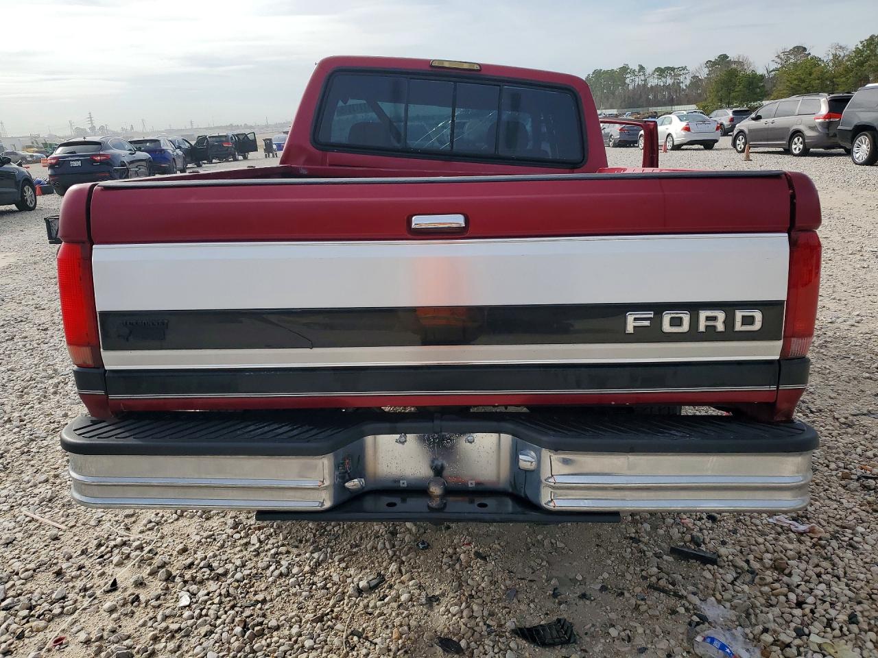 1994 Ford F150 Burgundy vin: 1FTEX15N8RKB93124
