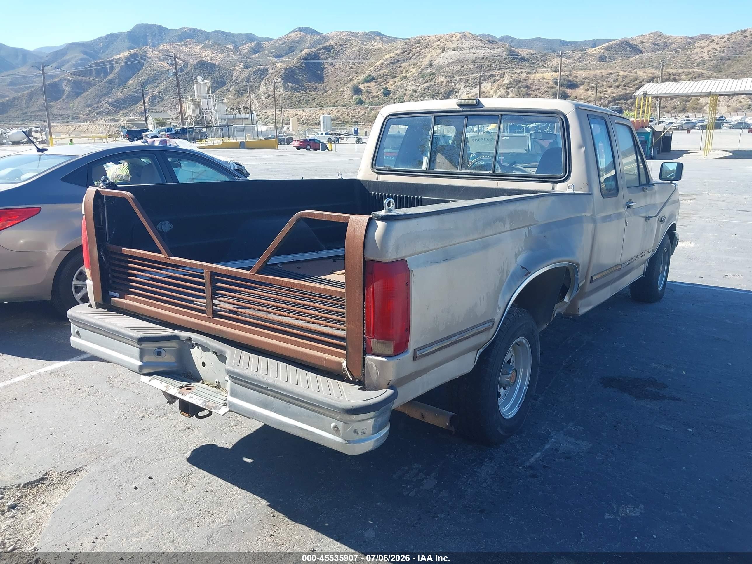1993 Ford F150   Brown vin: 1FTEX15N9PKB06165