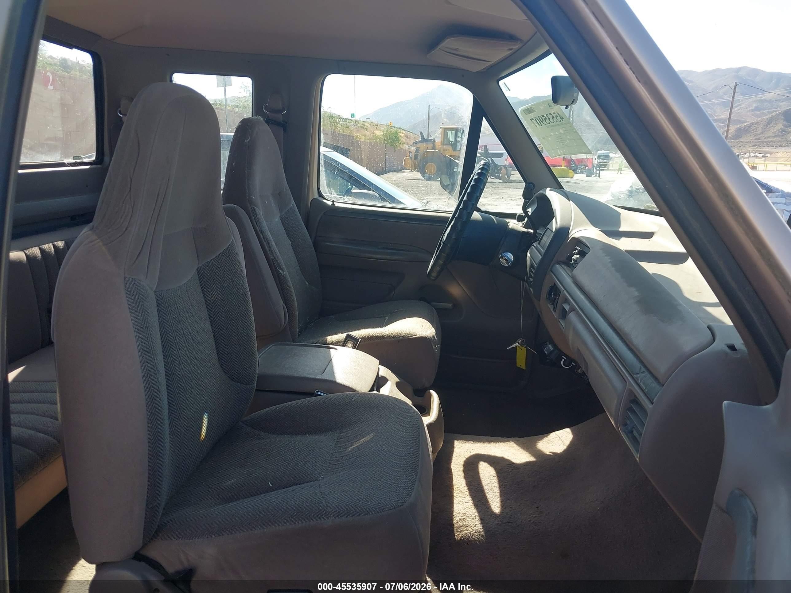 1993 Ford F150   Brown vin: 1FTEX15N9PKB06165