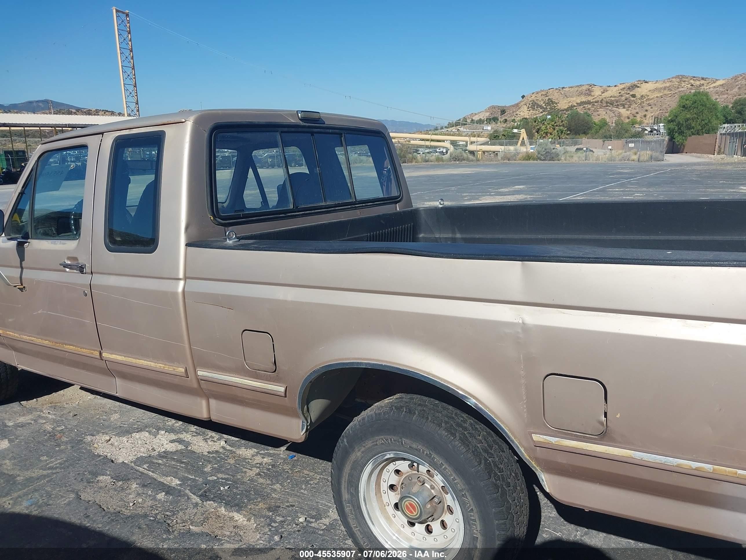 1993 Ford F150   Brown vin: 1FTEX15N9PKB06165