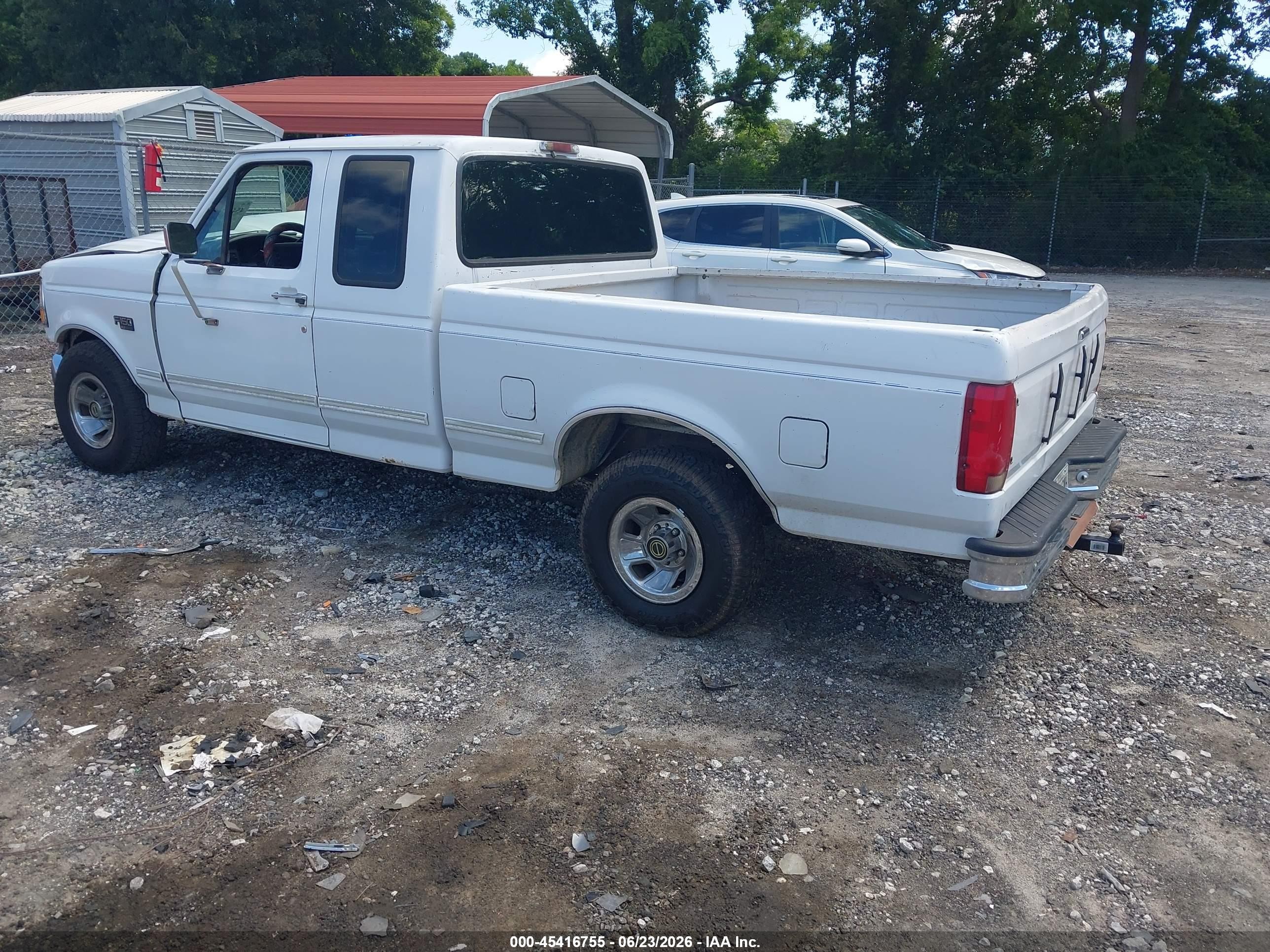 1996 Ford F150   White vin: 1FTEX15N9TKA30117
