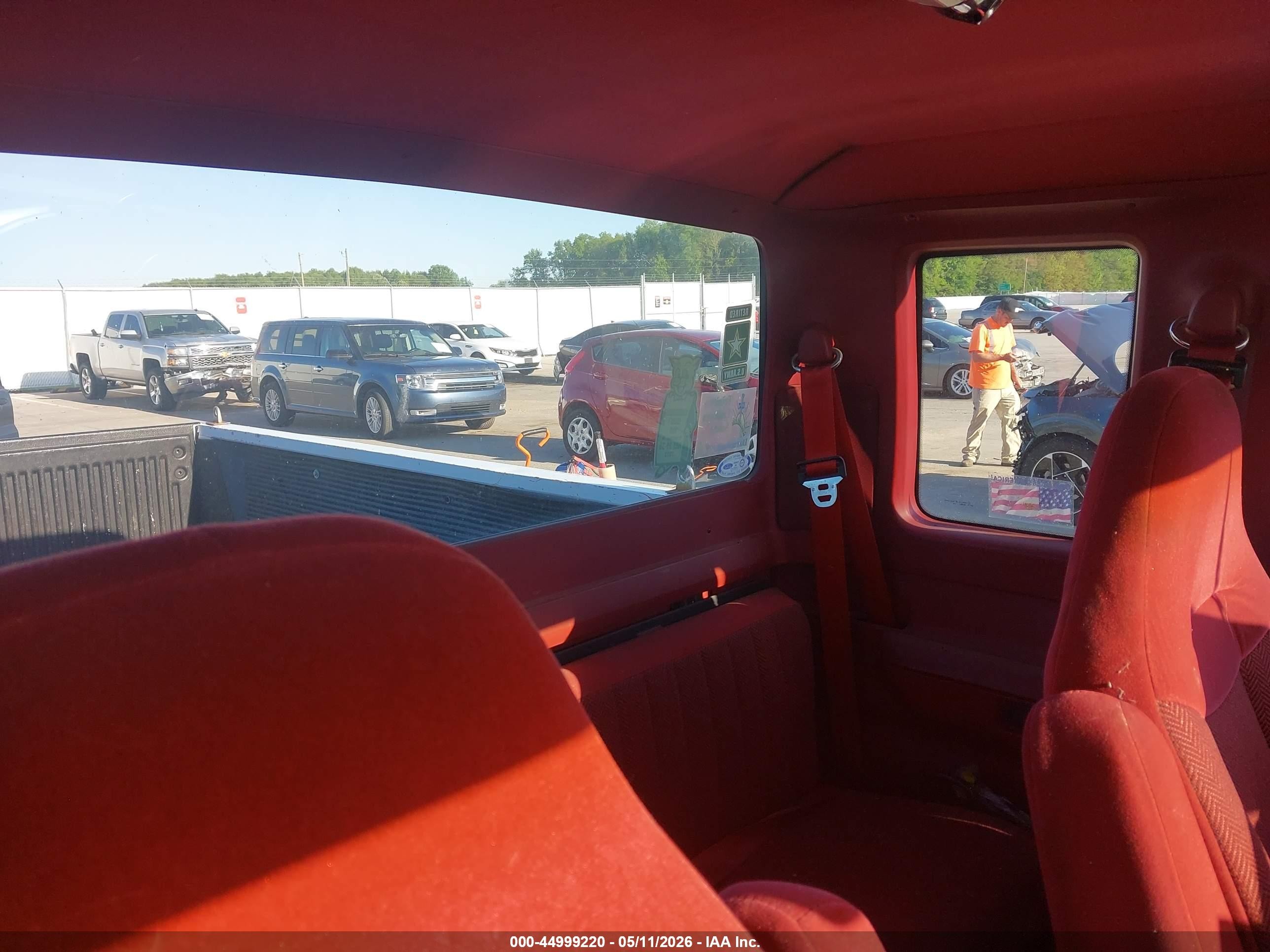 1992 Ford F150   White vin: 1FTEX15NXNKB24154