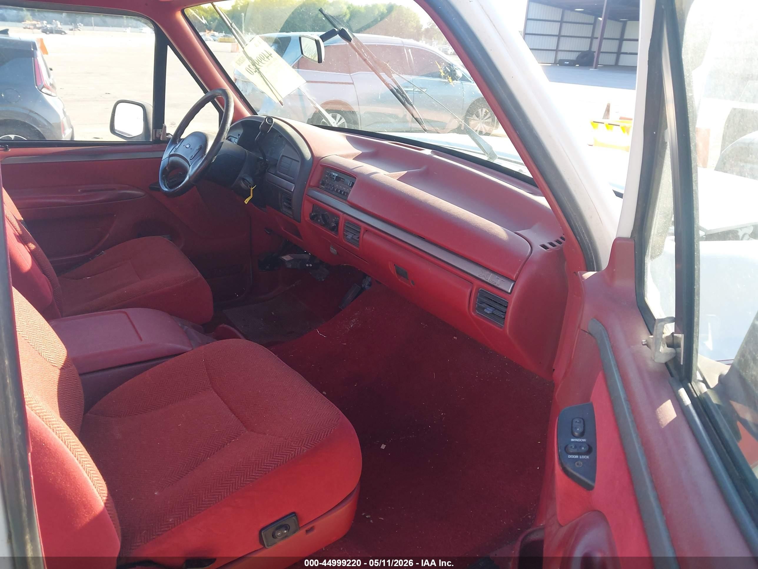 1992 Ford F150   White vin: 1FTEX15NXNKB24154