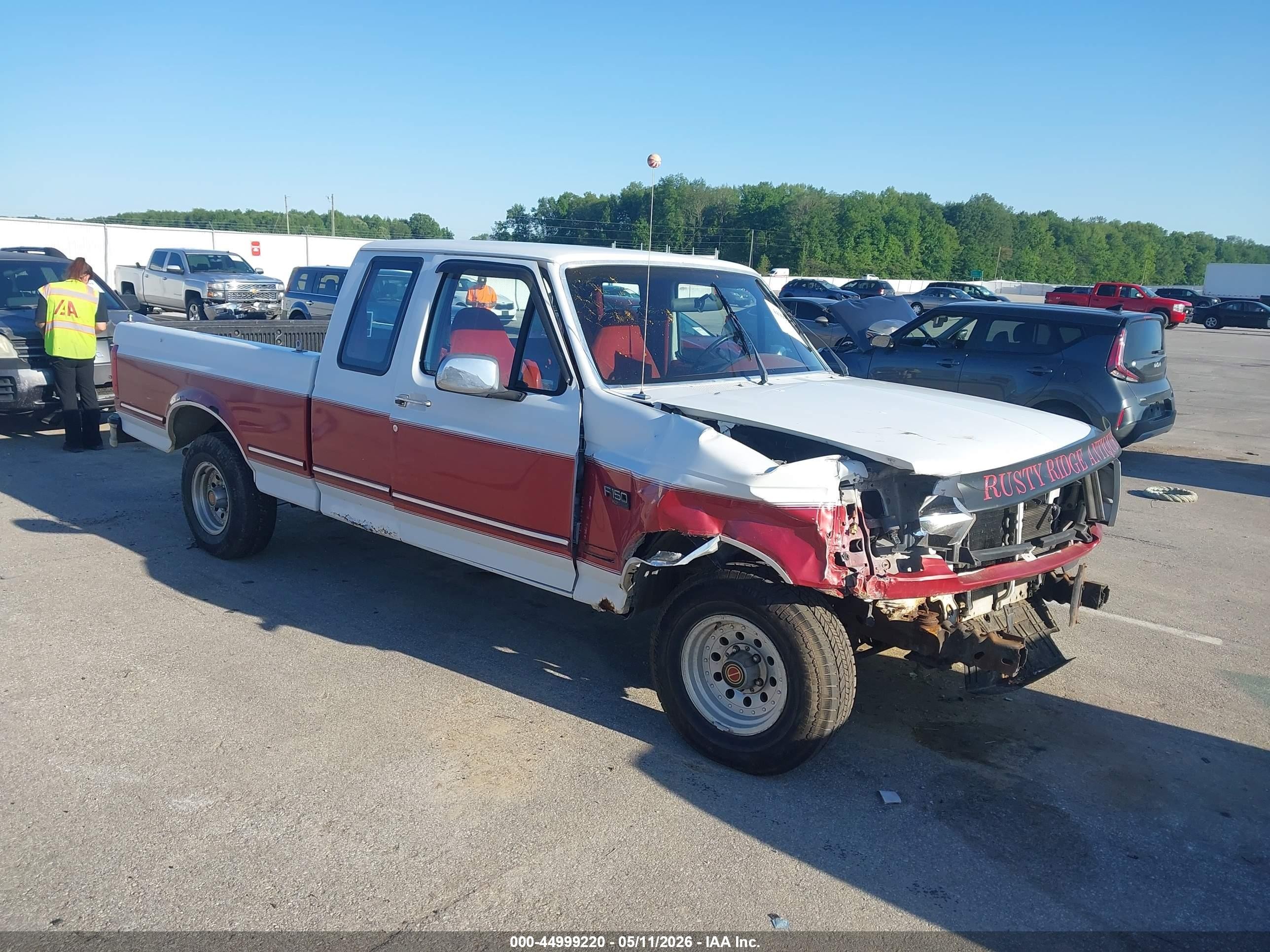 1992 Ford F150   White vin: 1FTEX15NXNKB24154