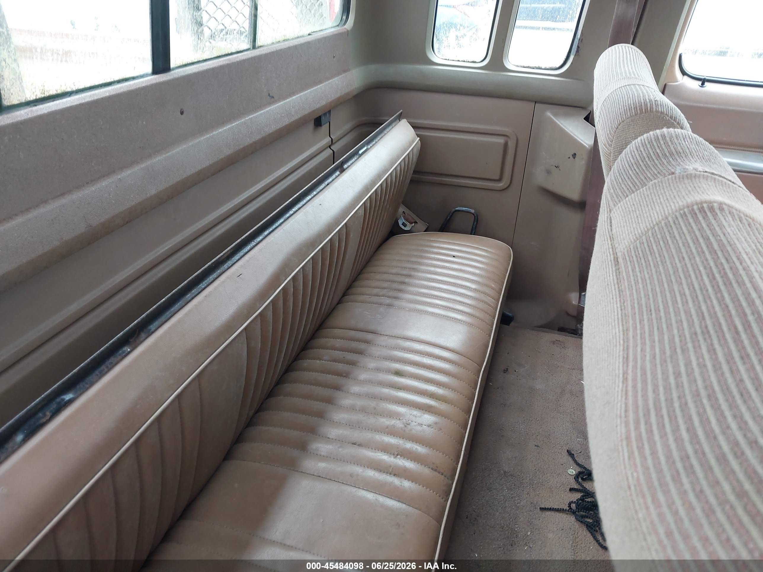 1988 Ford F150   Beige vin: 1FTEX15Y0JKA58119