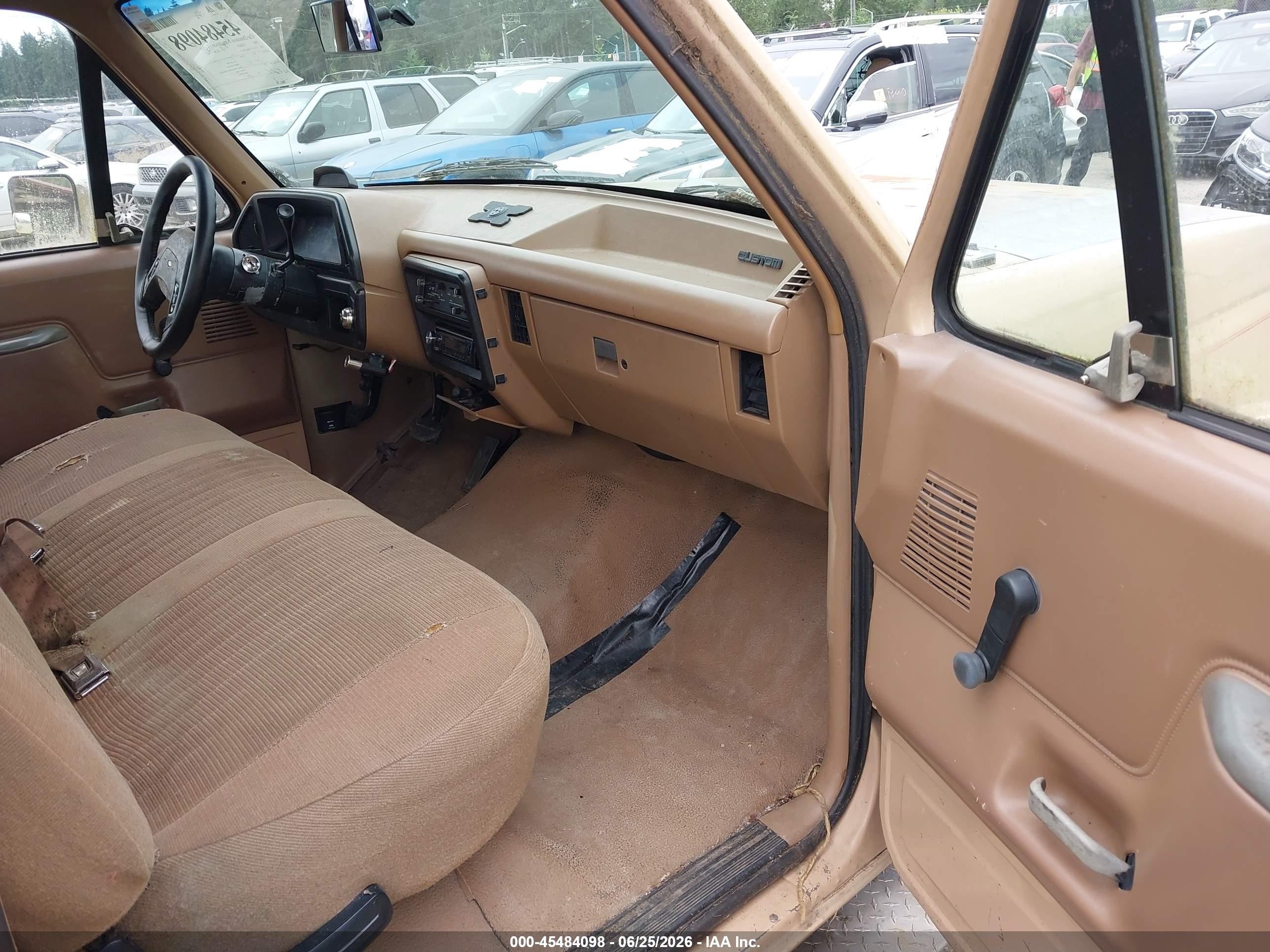 1988 Ford F150   Beige vin: 1FTEX15Y0JKA58119