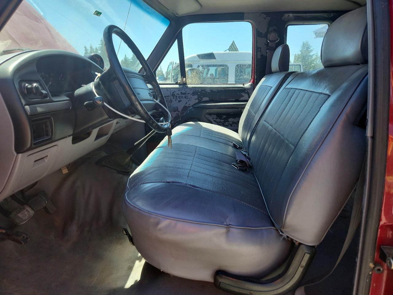 1994 Ford F150 Red vin: 1FTEX15Y0RKB09615