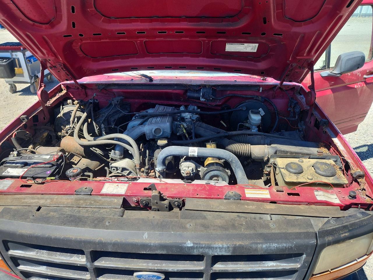 1994 Ford F150 Red vin: 1FTEX15Y0RKB09615