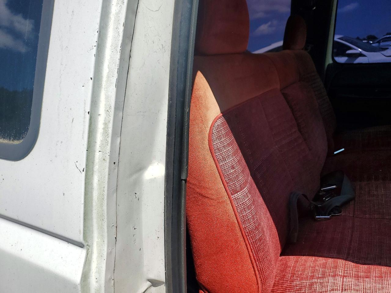 1993 Ford F-150 Xl Regular Cab White vin: 1FTEX15Y8PKA76568