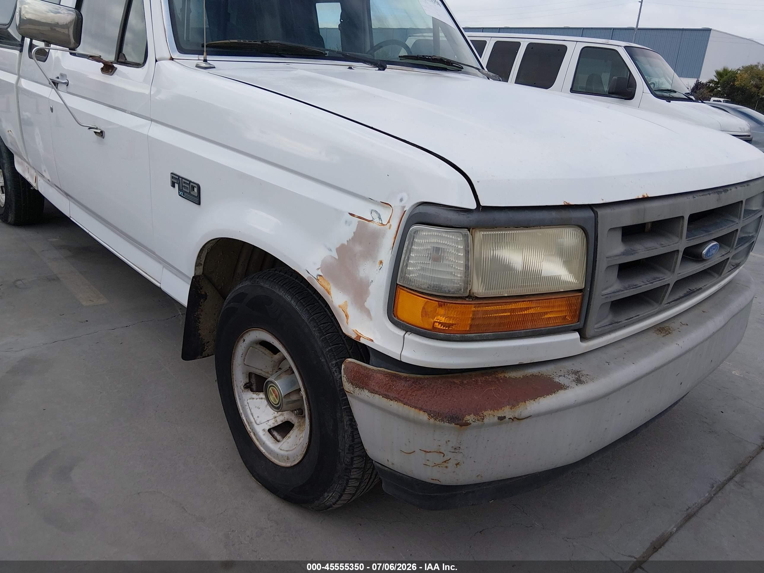 1994 Ford F150   White vin: 1FTEX15Y8RKB70825