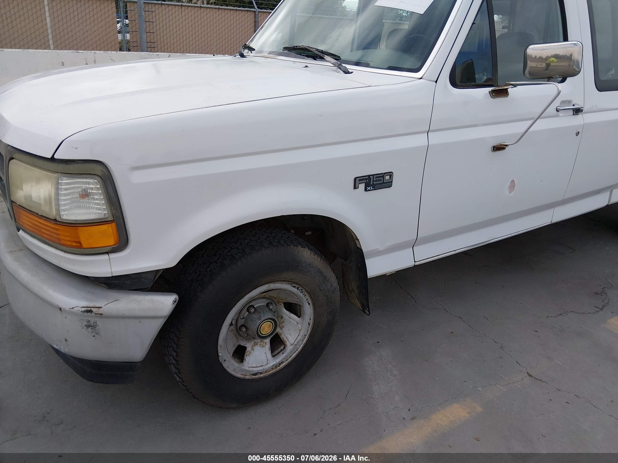 1994 Ford F150   White vin: 1FTEX15Y8RKB70825
