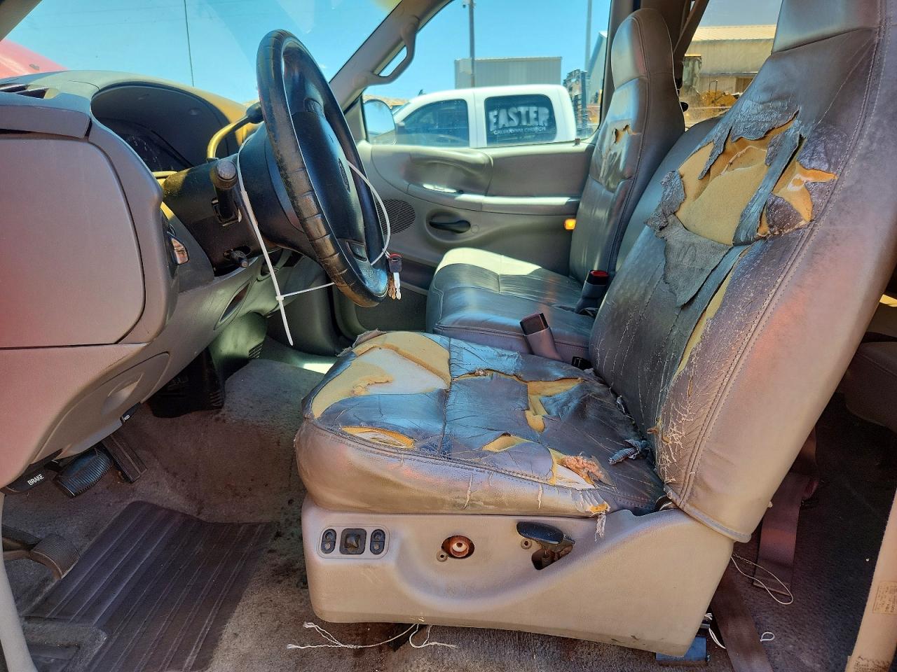 1997 Ford F150 Red vin: 1FTEX18L6VKB63141