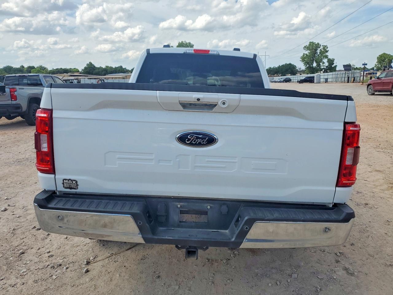 2022 Ford F150 Super Cab White vin: 1FTEX1C50NFB04121