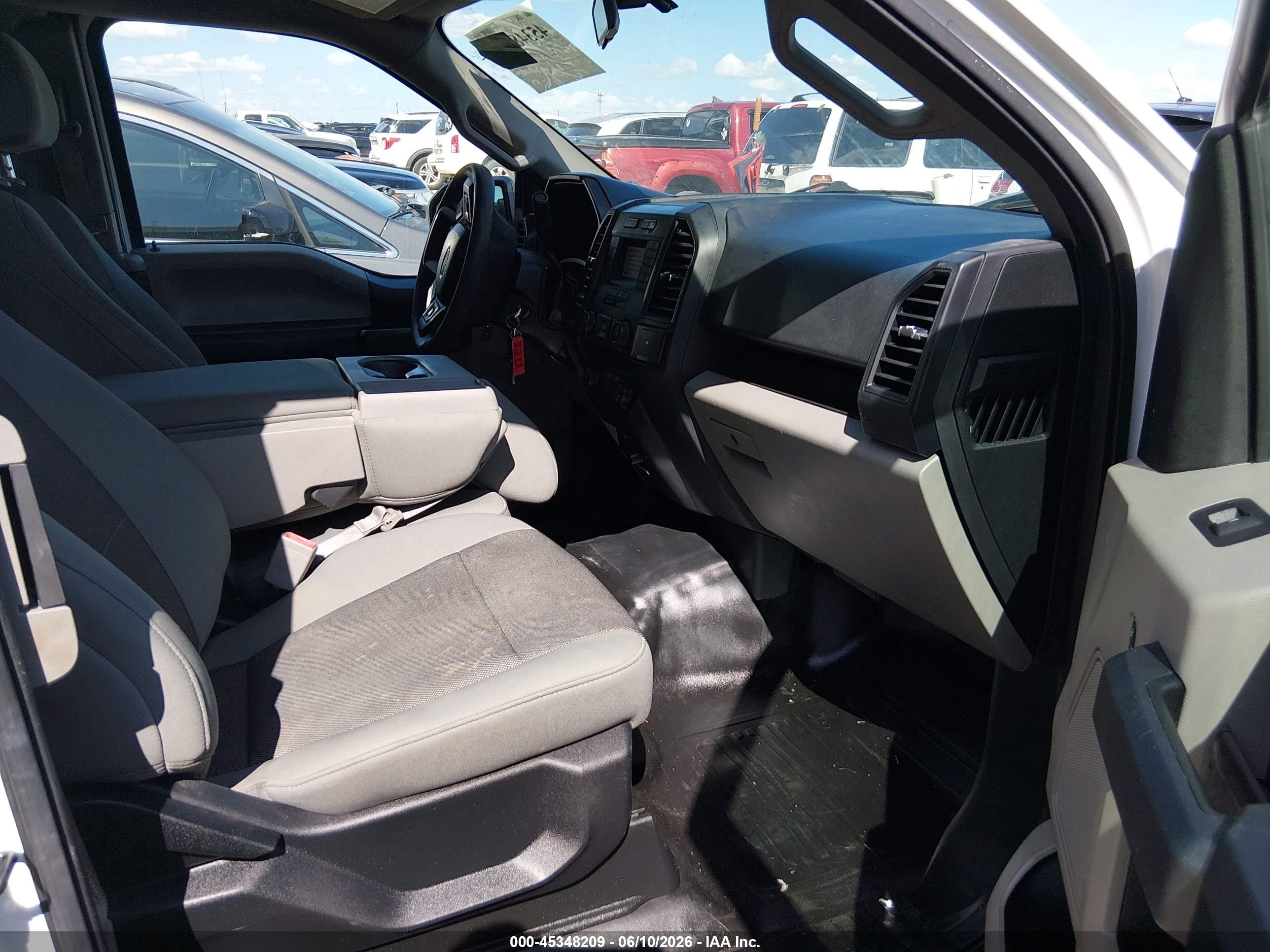 2018 Ford F-150 Xl White vin: 1FTEX1C53JFA33202