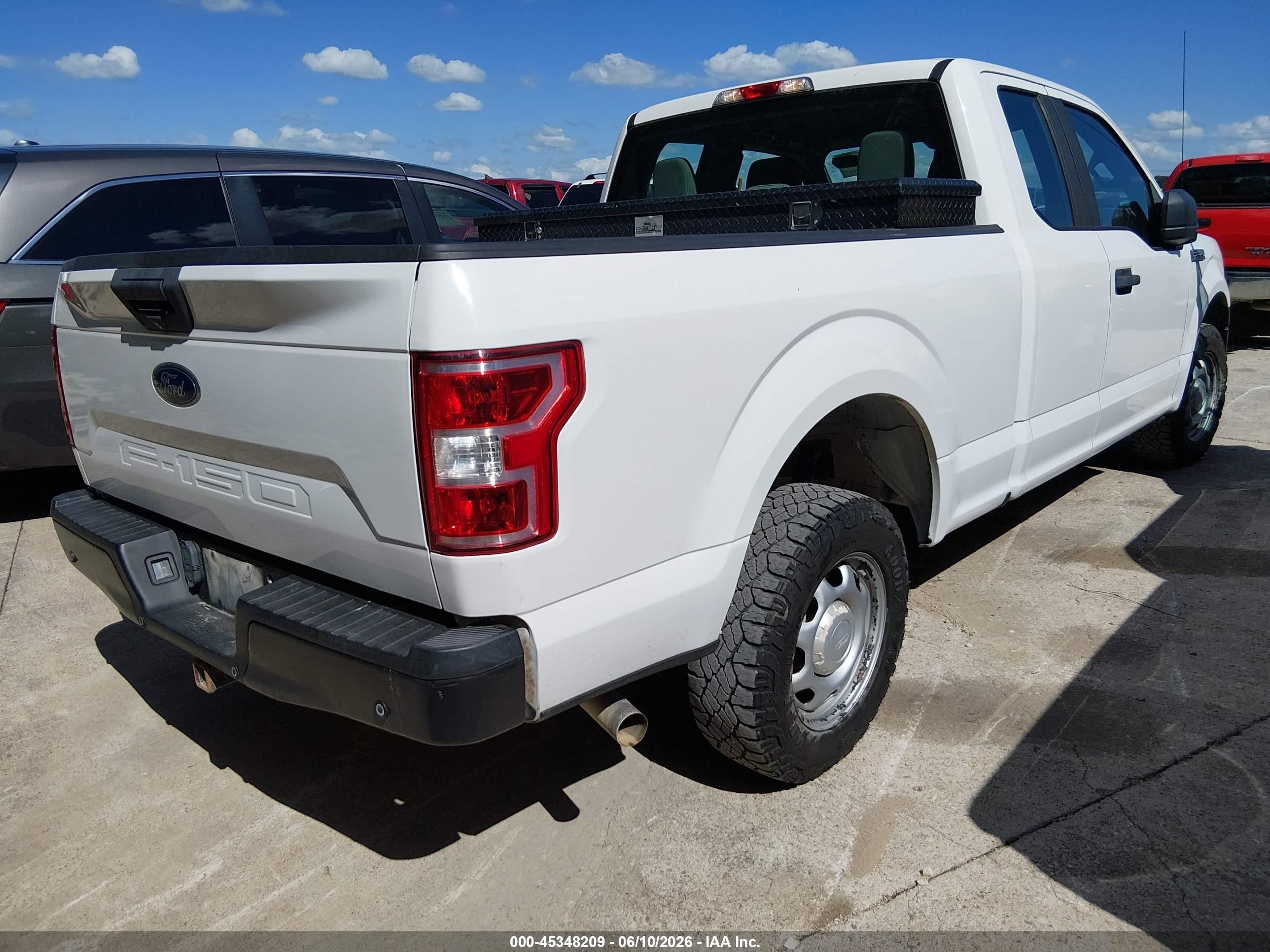 2018 Ford F-150 Xl White vin: 1FTEX1C53JFA33202