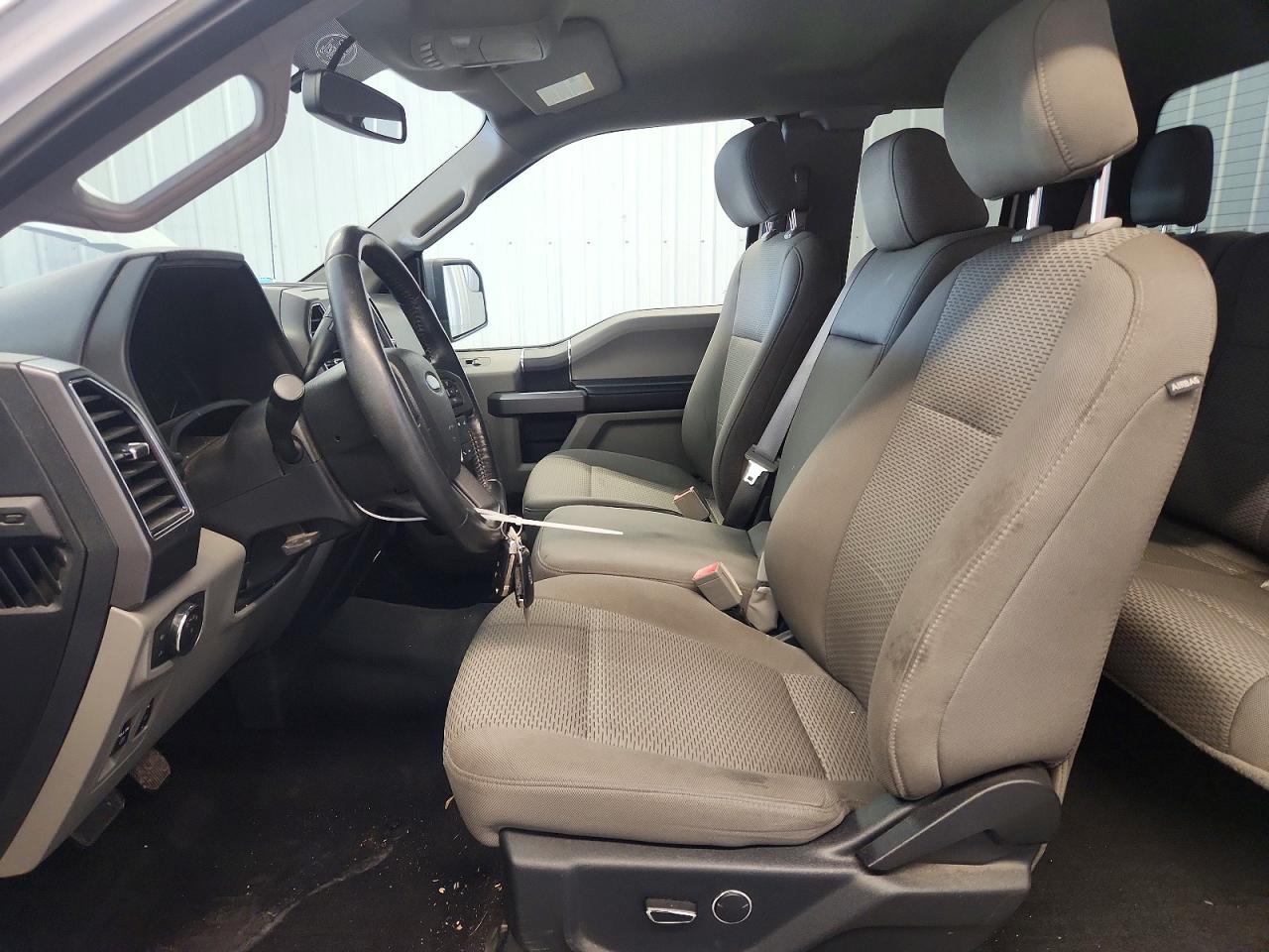 2018 Ford F150 Super Cab White vin: 1FTEX1C53JFE11003