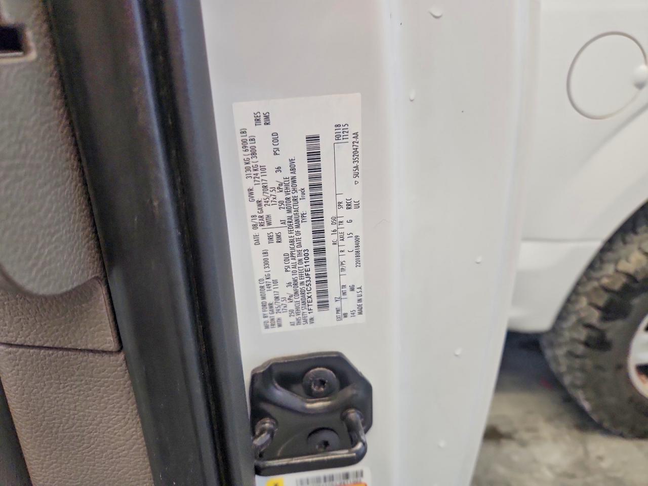 2018 Ford F150 Super Cab White vin: 1FTEX1C53JFE11003