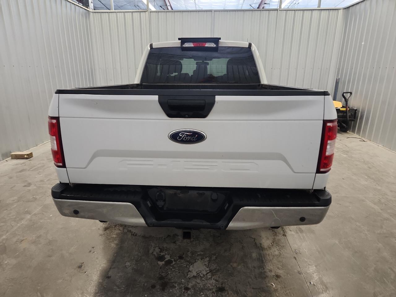 2018 Ford F150 Super Cab White vin: 1FTEX1C53JFE11003 Damage: Tailgate, Chipped, 5