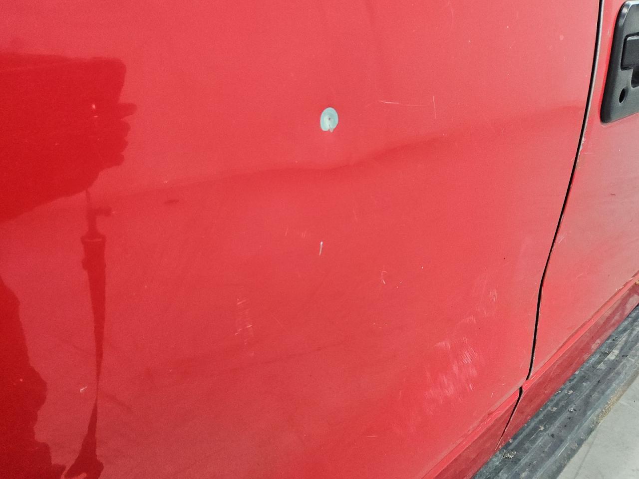 2010 Ford F150 Super Cab Red vin: 1FTEX1C80AKE32988 Damage: Right Rear Door, Dent(S) W/ Paint Dmg, 1/2 To 1 Inch