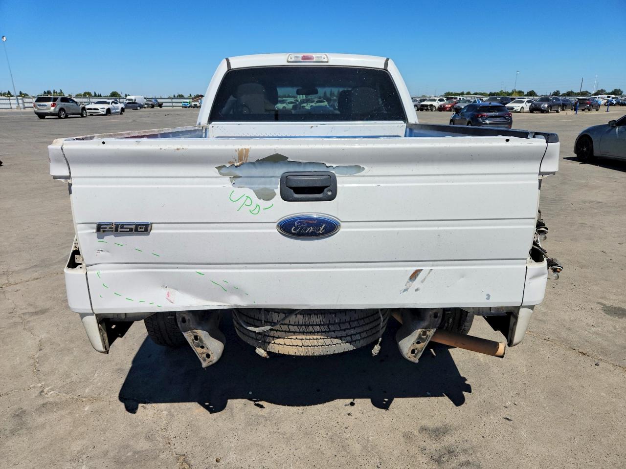 2010 Ford F150 Super Cab White vin: 1FTEX1C80AKE43182