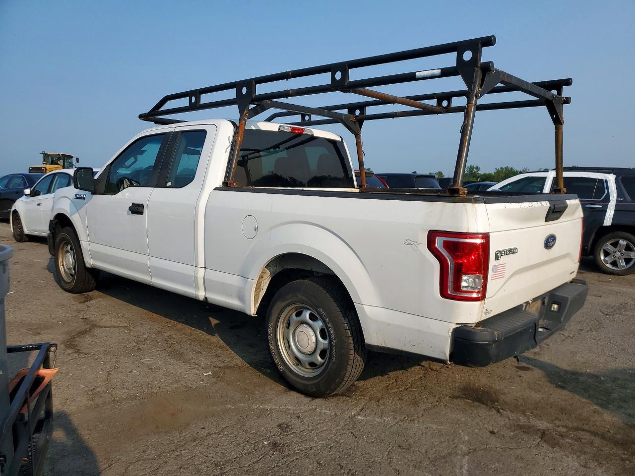 2015 Ford F150 Super Cab White vin: 1FTEX1C80FKD93990