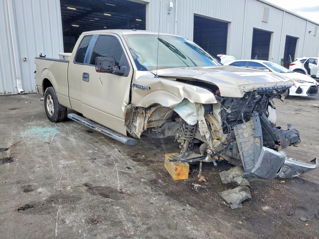 2010 Ford F150 Super Cab Tan vin: 1FTEX1C82AFC95397