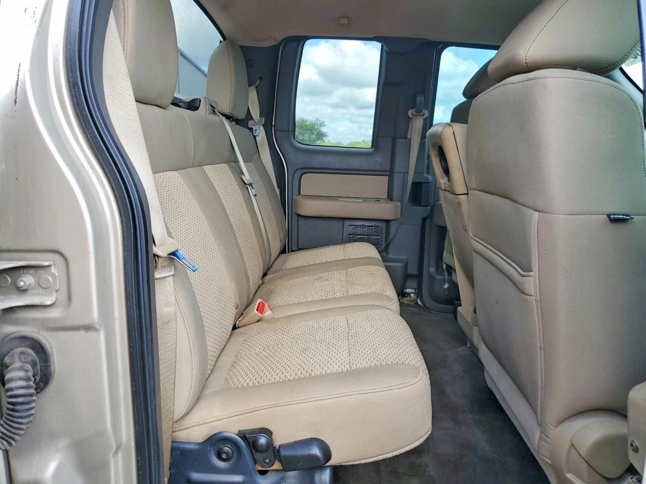 2010 Ford F150 Super Cab Tan vin: 1FTEX1C82AFC95397