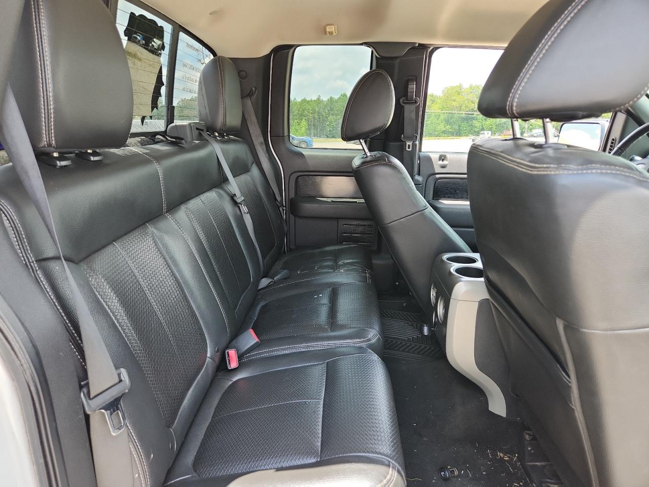 2010 Ford F150 Super Cab White vin: 1FTEX1C82AKE57195