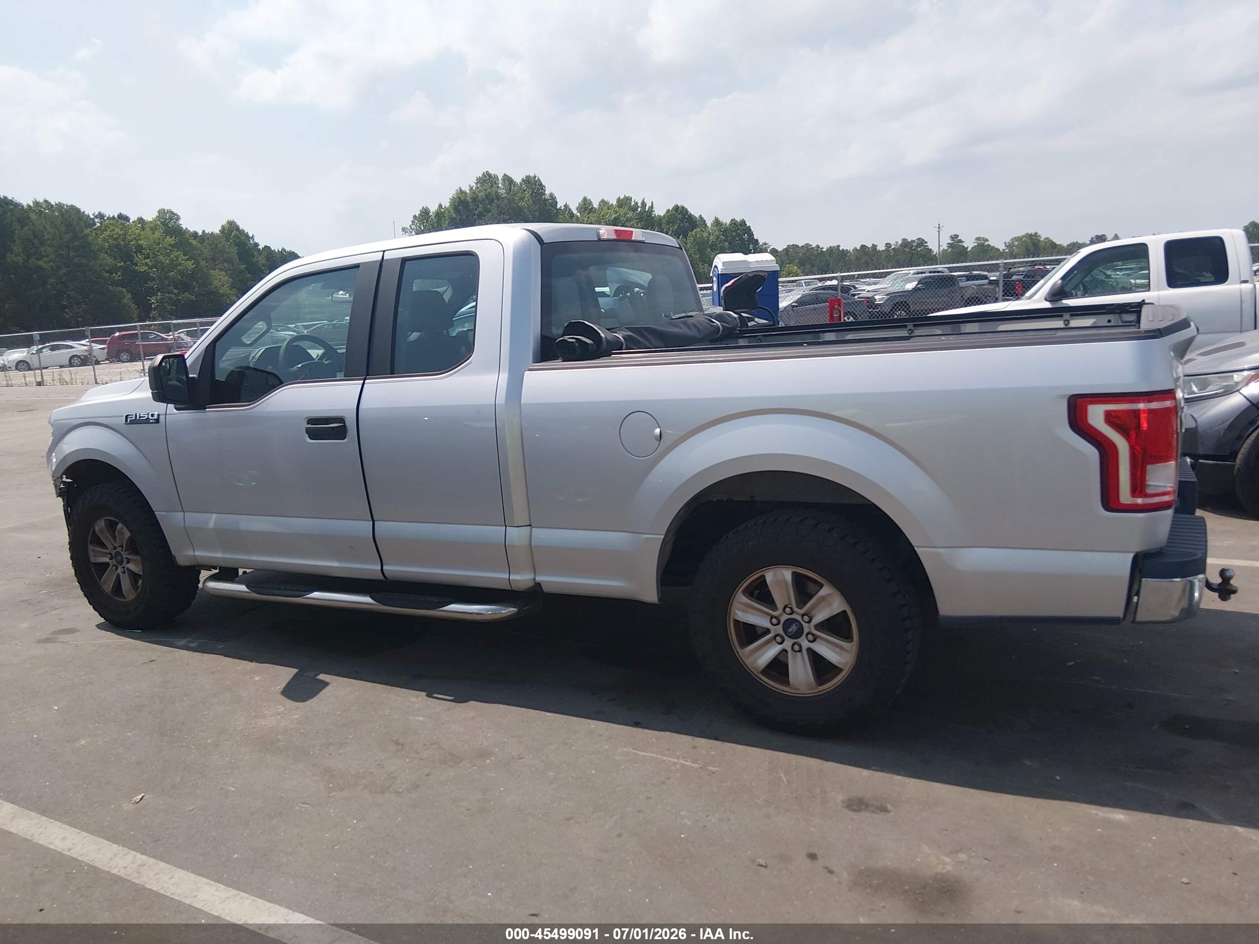 2015 Ford F-150 Xl/xlt Silver vin: 1FTEX1C83FFB58329